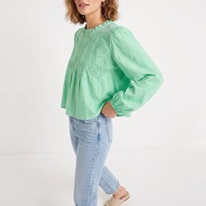 Fashion Blouse Women's S Green Crochet Lace Balloon Sleeve Excellent